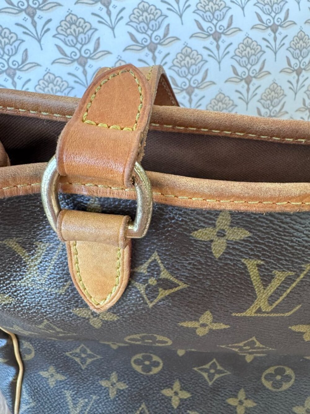 Rare Vintage Louis Vuitton Monogram Batignolles Tote Bag - Picture 14 of 16